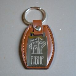 Брелок з екошкіри з металічною пластиною