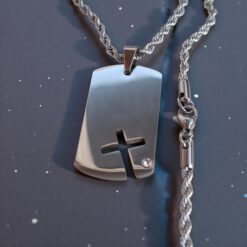 Чоловічий кулон з хрестом